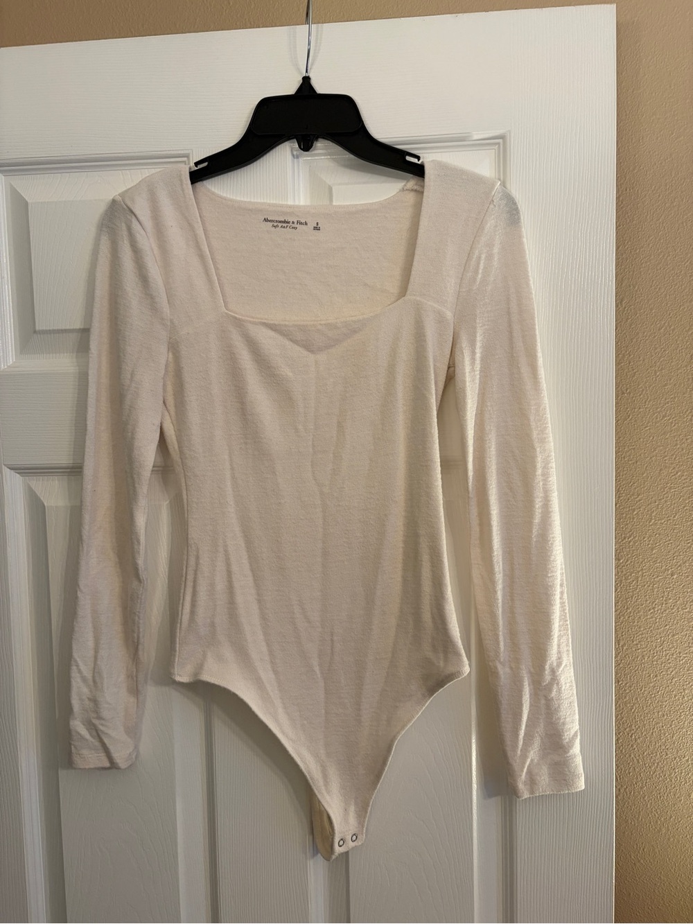 Abercrombie & Fitch Ivory Long-Sleeve Square Neck Bodysuit